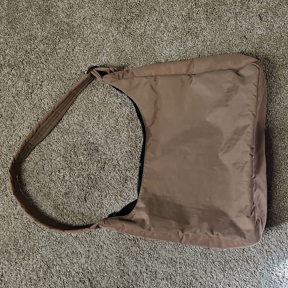 Baggu Nylon Shoulder Bag In Cocoa - Picture 4 of 7